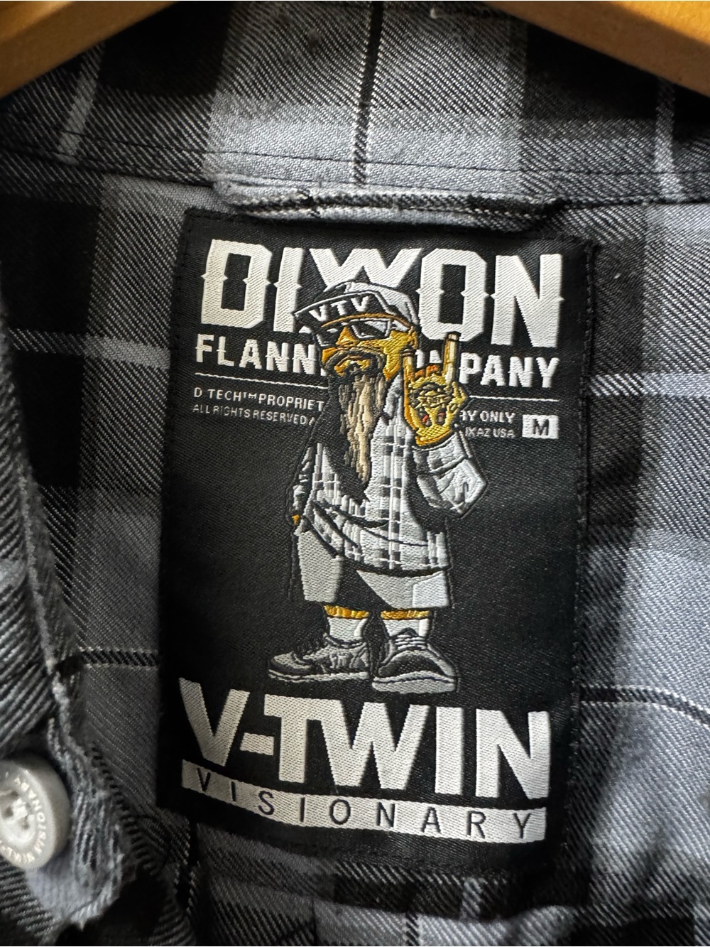 DIXXON Black & Gray Plaid Long-Sleeve Button-Down Shirt - Picture 2 of 7